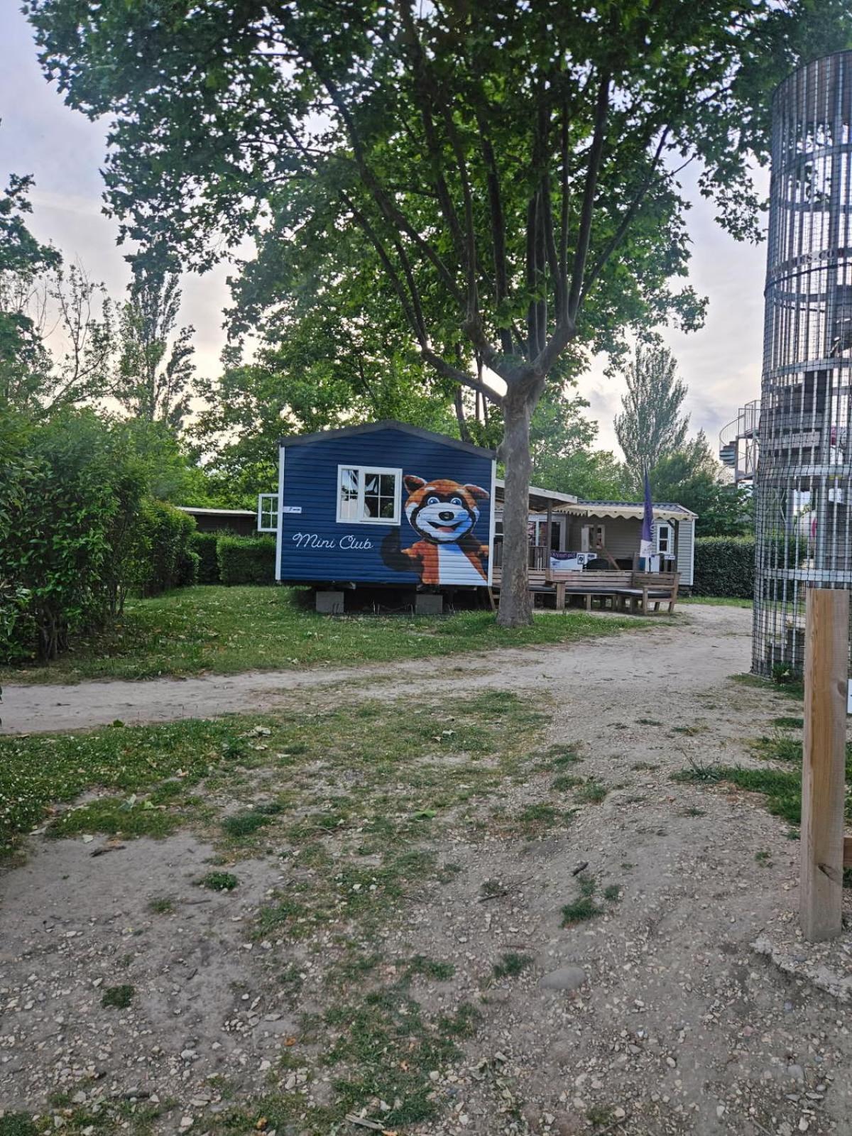 Mobil-Home 6 Personnes Chez Maylia Cadenet Zewnętrze zdjęcie