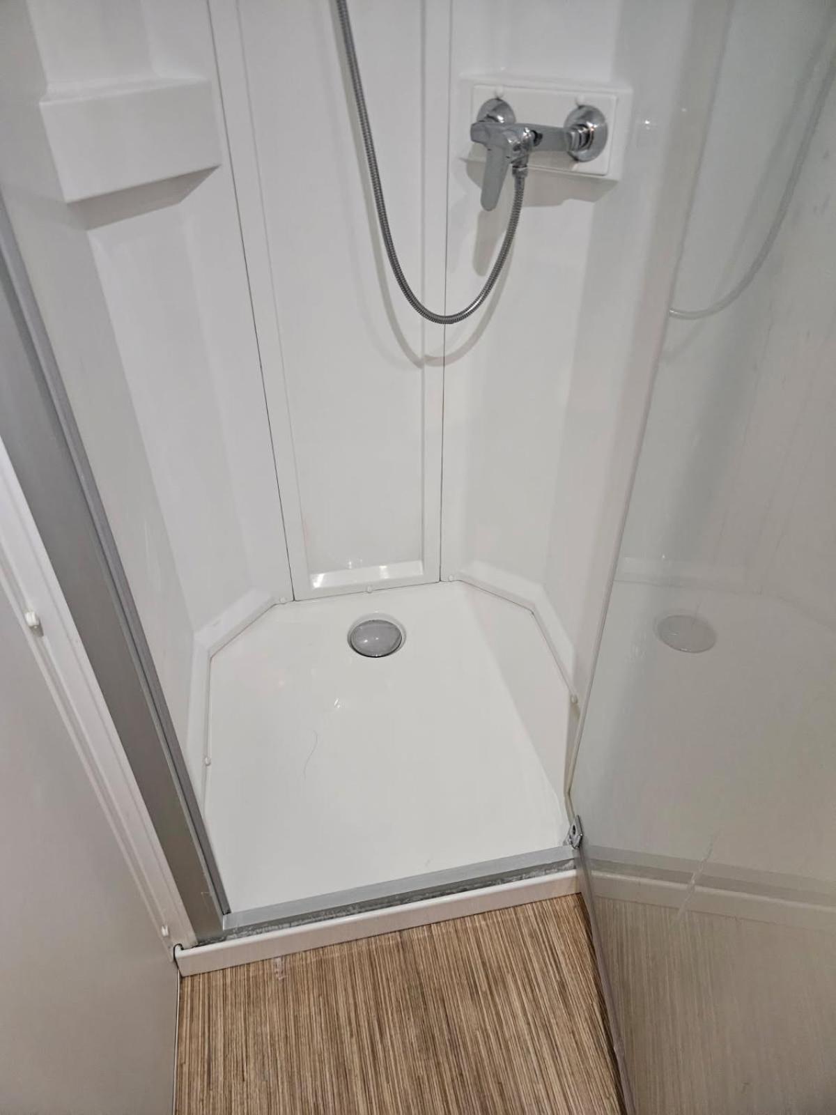 Mobil-Home 6 Personnes Chez Maylia Cadenet Zewnętrze zdjęcie